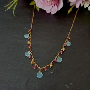 Gargantilla Calcedonia aqua, turmalina rosa y pirita
